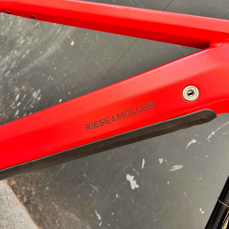 Bicicleta eléctrica Riese Müller Delite Mountain Touring Roja