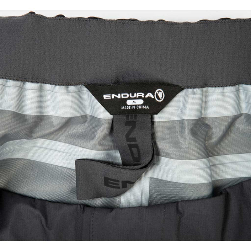 Pantalón corto impermeable GV500