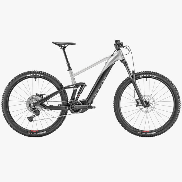Trail 2 2024- 625WH Black/ Metalic Silver Matt